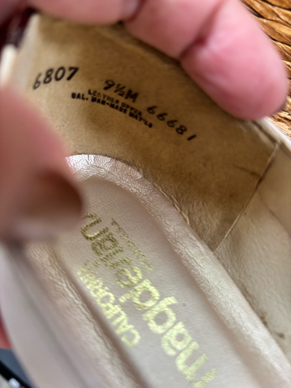 California Magdesians Two-Tone Cream & Brown Women's Leather wedges size 9.5 - Picture 9 of 10